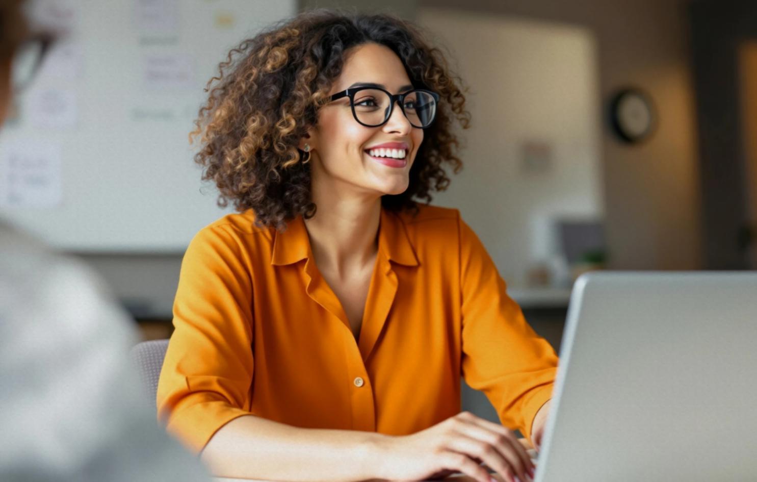 Grupo de profesionales analizando estrategias presupuestarias